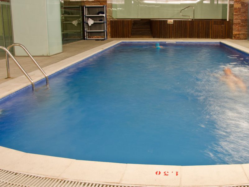 Indoor swimming pool (temporarily closed) VIP Executive Entrecampos Hotel & Conference Lisbon